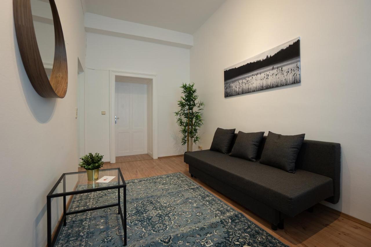 Lovely 1-Bedroom Apartment Next To Praterstern Wien Exterior foto